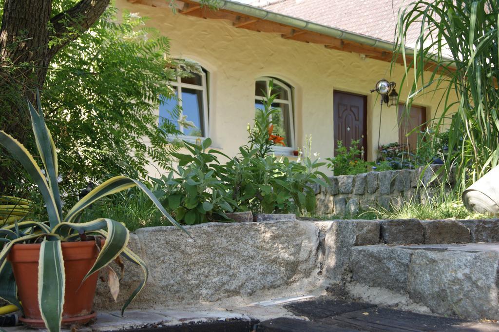 לובנאו Ferienzimmer Am Brauhausgraben מראה חיצוני תמונה